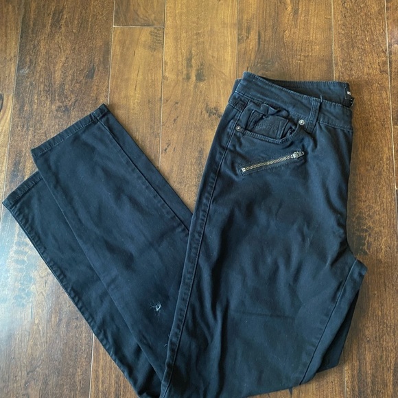 Kenneth Cole Denim - Kenneth Cole Stretchy Jess Skinny Black Denim Pants